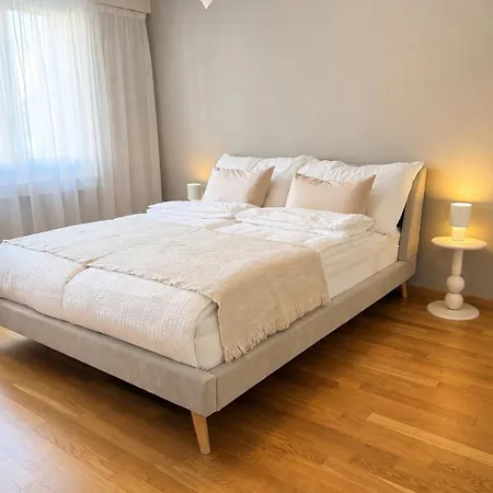 Apartment 3-bedroom Family & Business Free Parking *