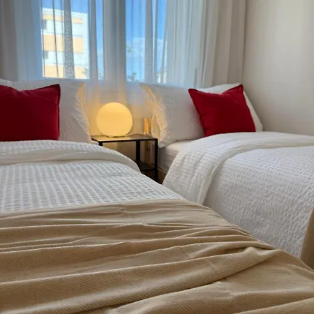 3-bedroom Family & Business Free Parking Apartment Niederuzwil